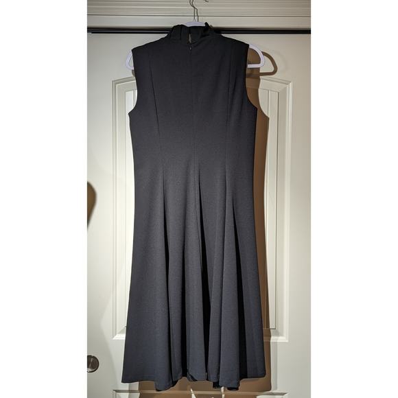 Calvin Klein Black Stretch Crepe Ruffle V-Neck Fit & Flare Dress Womens Sz 12 - Picture 11 of 11